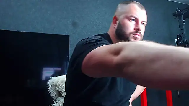 muscularjohnforuX online show from April 25, 2026, 2:58 pm