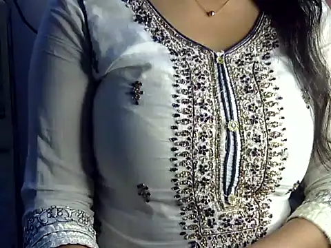 Snapshot of SiaraSiyA chatting on January 7, 2026, 6:43 pm SiaraSiyA online show from January 7, 2026, 6:43 pm