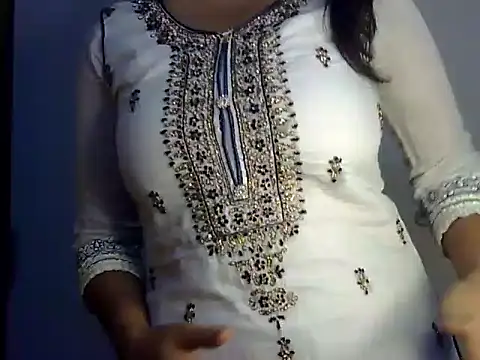 Snapshot of SiaraSiyA chatting on May 9, 2026, 4:56 pm SiaraSiyA online show from May 9, 2026, 4:56 pm