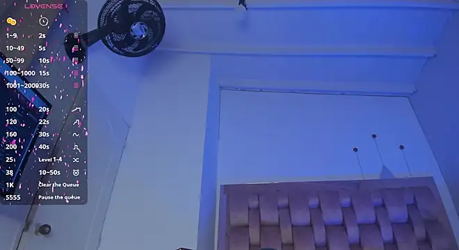 Snapshot of swt-booty chatting on December 16, 2024, 11:07 pm swt-booty online show from December 16, 2024, 11:07 pm