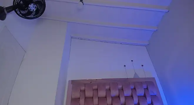 Snapshot of swt-booty chatting on December 27, 2024, 5:59 pm swt-booty online show from December 27, 2024, 5:59 pm