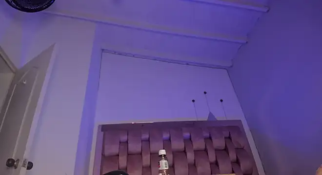 Snapshot of swt-booty chatting on February 21, 2025, 12:38 am swt-booty online show from February 21, 2025, 12:38 am