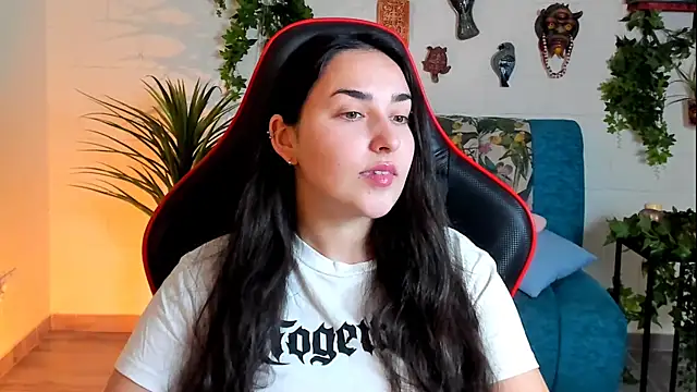 CeceliaJohnson online show from February 4, 2025, 8:13 am