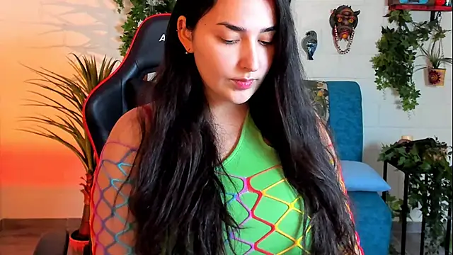 CeceliaJohnson online show from February 6, 2025, 11:10 am