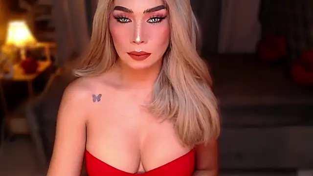 QUEEN GIAMOORE69 online show from July 16, 2026, 11:11 pm