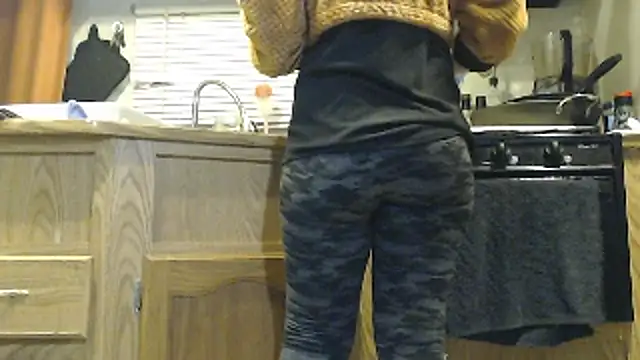 Snapshot of sexyinpantyhose chatting on January 5, 2025, 7:07 am sexyinpantyhose online show from January 5, 2025, 7:07 am