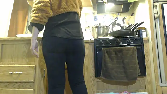 Snapshot of sexyinpantyhose chatting on February 8, 2025, 5:40 am sexyinpantyhose online show from February 8, 2025, 5:40 am