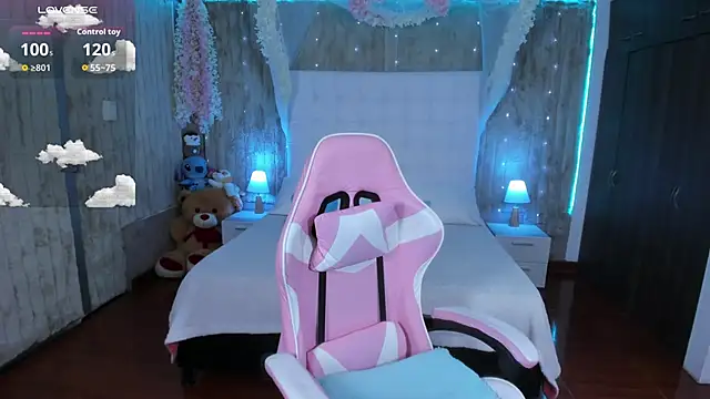 floryn susana online show from February 26, 2026, 11:04 pm