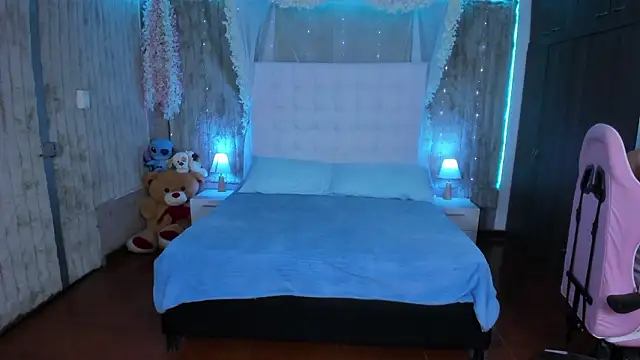 floryn susana online show from March 22, 2026, 9:29 pm