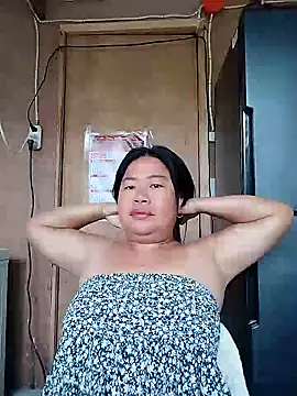 Snapshot of lickmepussy21 chatting on May 6, 2026, 10:15 pm lickmepussy21 online show from May 6, 2026, 10:15 pm