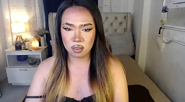 RebecaNextToYou online show from January 11, 2025, 5:18 pm