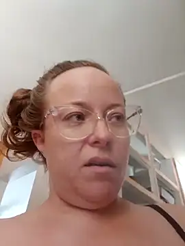 julimonroe online show from February 19, 2025, 7:27 pm