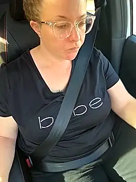 julimonroe online show from March 20, 2025, 2:42 pm