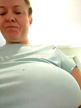 julimonroe online show from January 13, 2026, 2:55 pm