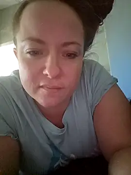 julimonroe online show from February 25, 2026, 2:21 am