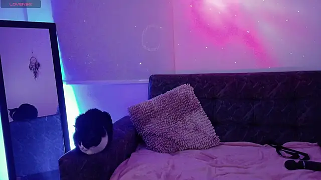 Lia Tinez online show from September 29, 2025, 11:42 pm