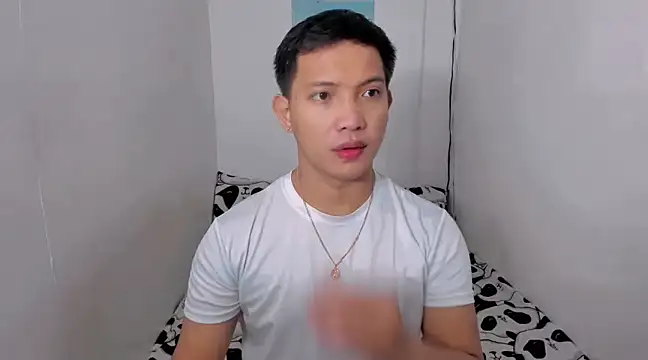 xSebastian19 online show from January 3, 2025, 7:29 pm