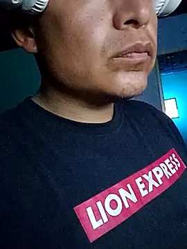 Snapshot of Noctucrasy247 chatting on February 3, 2025, 9:19 am Noctucrasy247 online show from February 3, 2025, 9:19 am