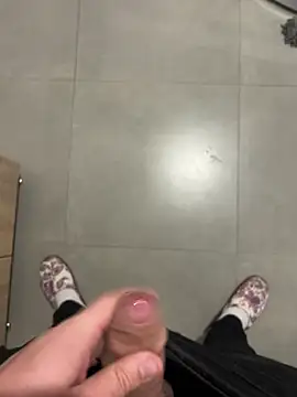 Vld121 online show from February 24, 2025, 7:41 pm