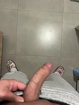 Vld121 online show from March 5, 2025, 8:00 pm