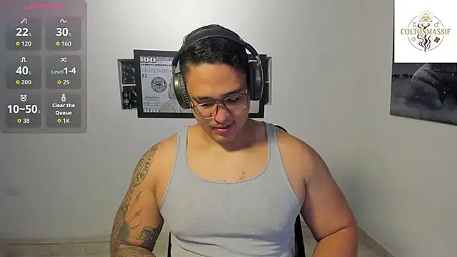 Snapshot of Colton_Massif chatting on November 26, 2025, 3:18 am Colton Massif online show from November 26, 2025, 3:18 am