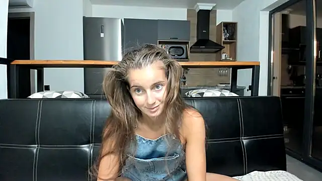 ElizSweet online show from November 5, 2025, 3:34 pm