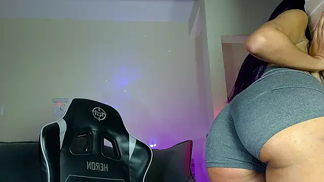 isa hotwifee online show from March 1, 2026, 2:30 pm