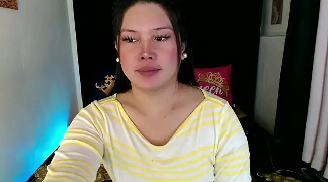 Snapshot of Angelic_Fuckerxxx chatting on February 15, 2025, 4:14 am Angelic Fuckerxxx online show from February 15, 2025, 4:14 am