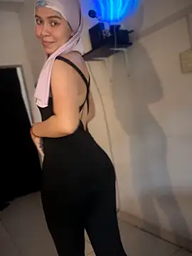 MatchedEyebrow online show from February 21, 2026, 6:42 pm