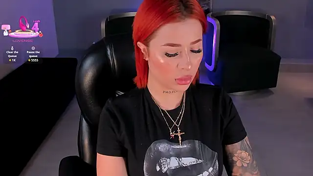 MadelineFox online show from February 13, 2026, 7:26 am