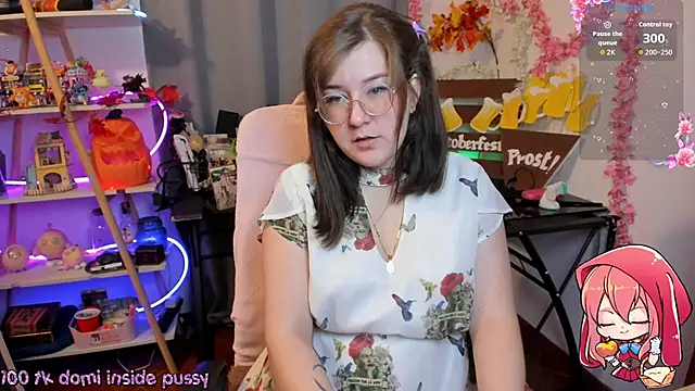 HunnyyLove online show from September 26, 2025, 4:11 pm