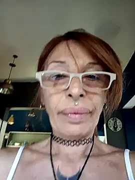 Snapshot of FrozenWaffle chatting on May 1, 2026, 3:05 pm FrozenWaffle online show from May 1, 2026, 3:05 pm