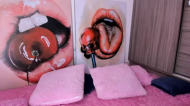 sofiaa snoww online show from December 27, 2024, 9:54 pm