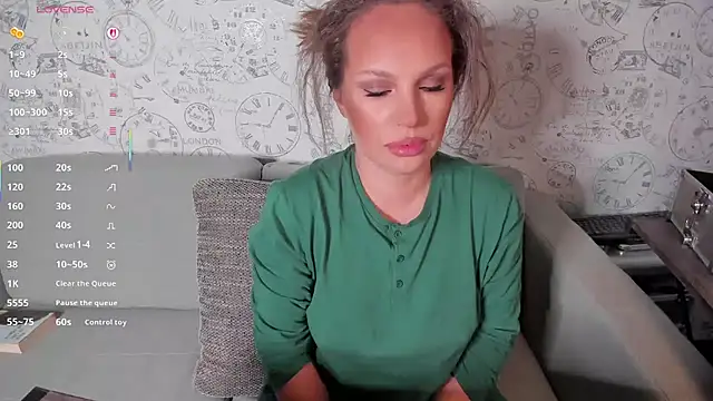 LondonBadGirl online show from October 26, 2025, 3:23 am