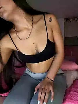Snapshot of amycute_ chatting on December 4, 2024, 12:30 am amycute online show from December 4, 2024, 12:30 am