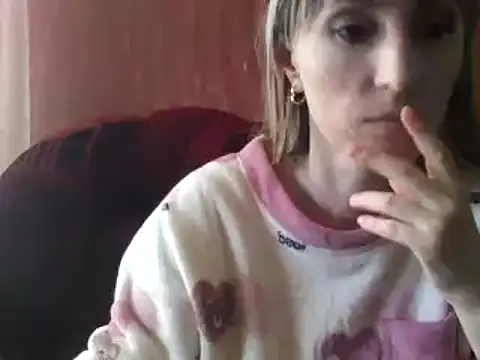 Snapshot of Biddy_Alana chatting on February 24, 2025, 9:53 am Biddy Alana online show from February 24, 2025, 9:53 am