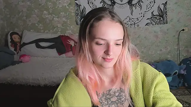 Cutie Adelia online show from September 29, 2025, 4:45 pm