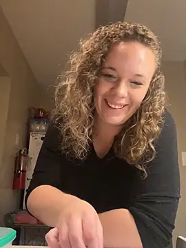 AuroraSummers online show from March 14, 2025, 3:04 am