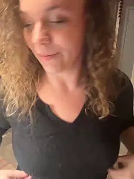 AuroraSummers online show from March 15, 2025, 3:40 am