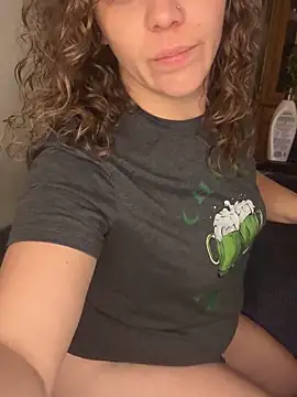 AuroraSummers online show from March 18, 2025, 5:20 am