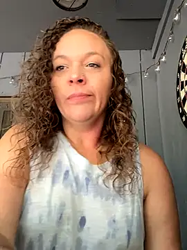 AuroraSummers online show from September 8, 2025, 3:11 pm