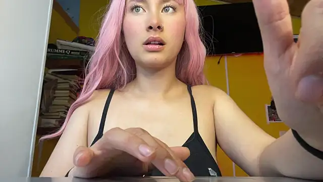 Snapshot of bellaa-w chatting on August 5, 2026, 4:54 pm bellaa-w online show from August 5, 2026, 4:54 pm