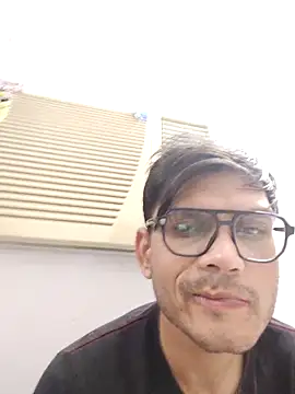 alex78265 online show from November 5, 2025, 5:24 pm