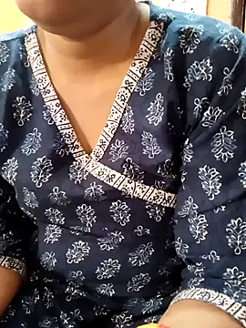 Snapshot of Diya_143 chatting on October 25, 2025, 5:48 am Diya 143 online show from October 25, 2025, 5:48 am