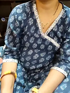 Snapshot of Diya_143 chatting on October 25, 2025, 6:02 pm Diya 143 online show from October 25, 2025, 6:02 pm