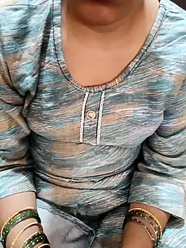 Snapshot of Diya_143 chatting on November 21, 2025, 5:39 am Diya 143 online show from November 21, 2025, 5:39 am