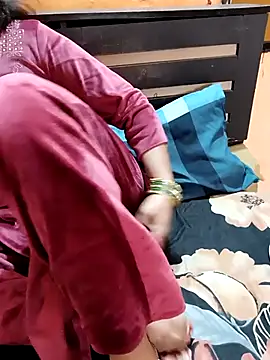 Snapshot of Diya_143 chatting on November 26, 2025, 7:09 am Diya 143 online show from November 26, 2025, 7:09 am