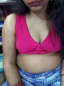 Snapshot of Diya_143 chatting on February 9, 2026, 7:29 pm Diya 143 online show from February 9, 2026, 7:29 pm