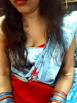 Snapshot of Diya_143 chatting on February 11, 2026, 5:56 am Diya 143 online show from February 11, 2026, 5:56 am