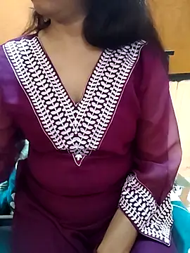 Snapshot of Diya_143 chatting on February 28, 2026, 7:20 am Diya 143 online show from February 28, 2026, 7:20 am